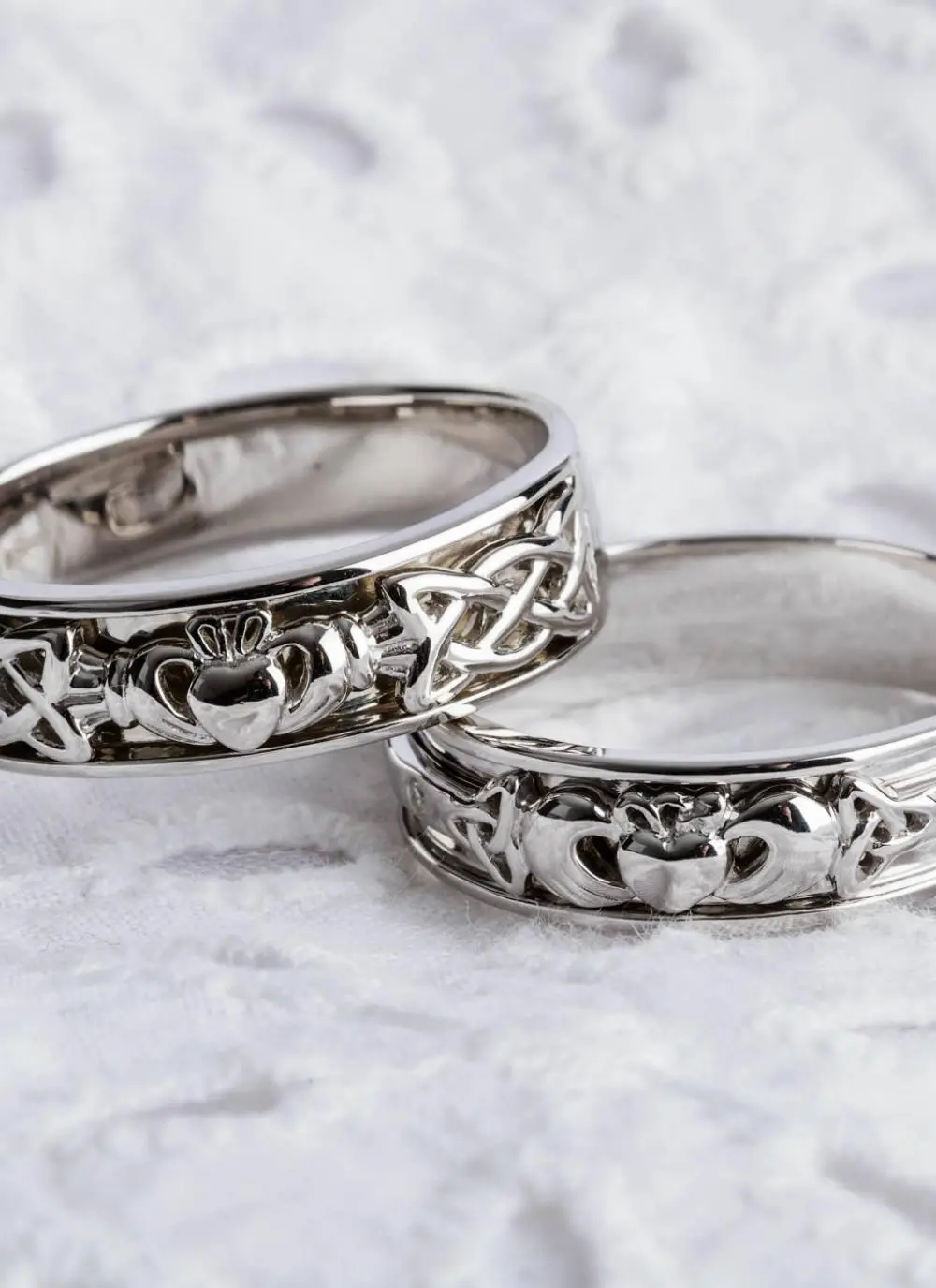 Gents 14K White Gold Claddagh Wedding Ring