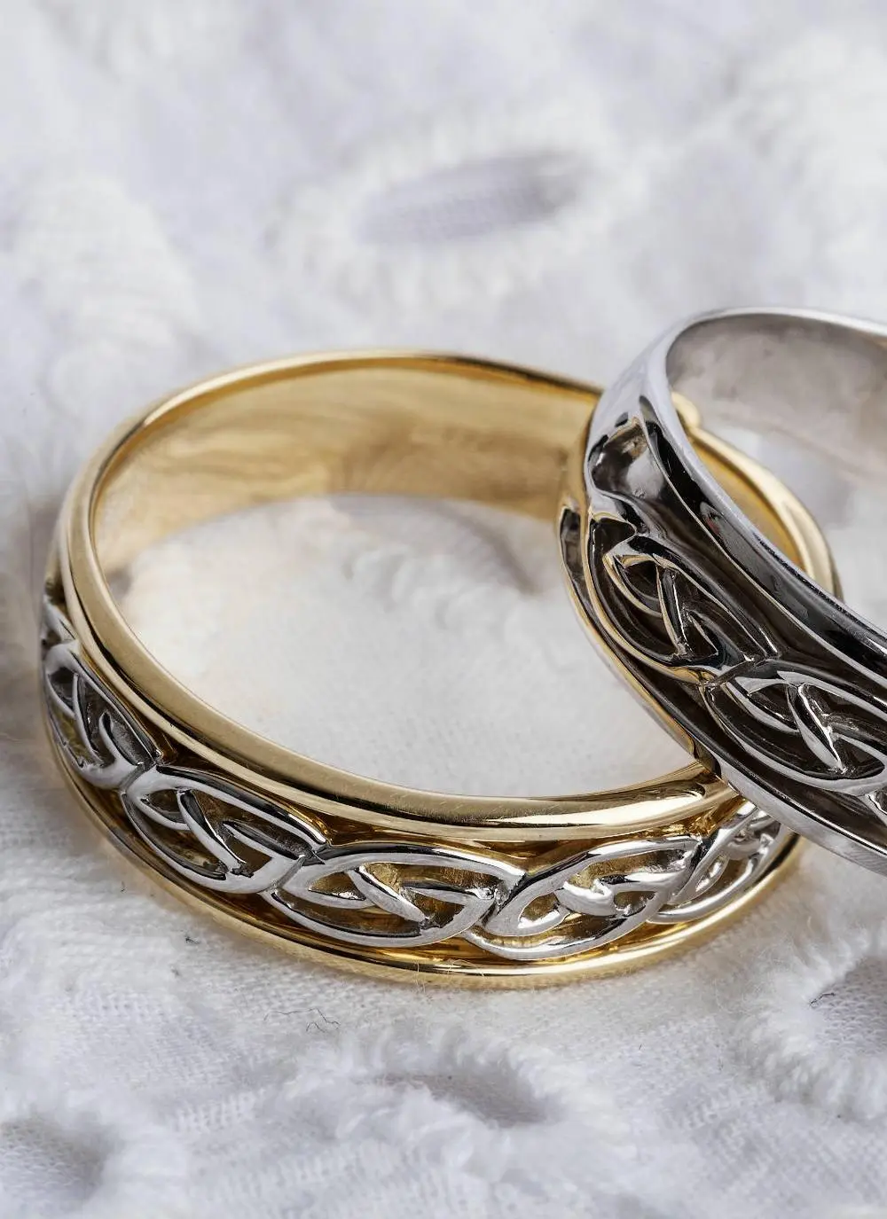 Gents 14K Gold Celtic Knot Wedding Ring