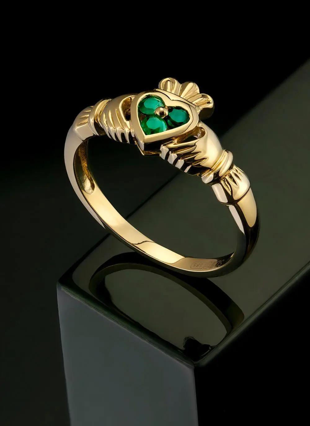 14ct Gold & Emerald Claddagh Ring 