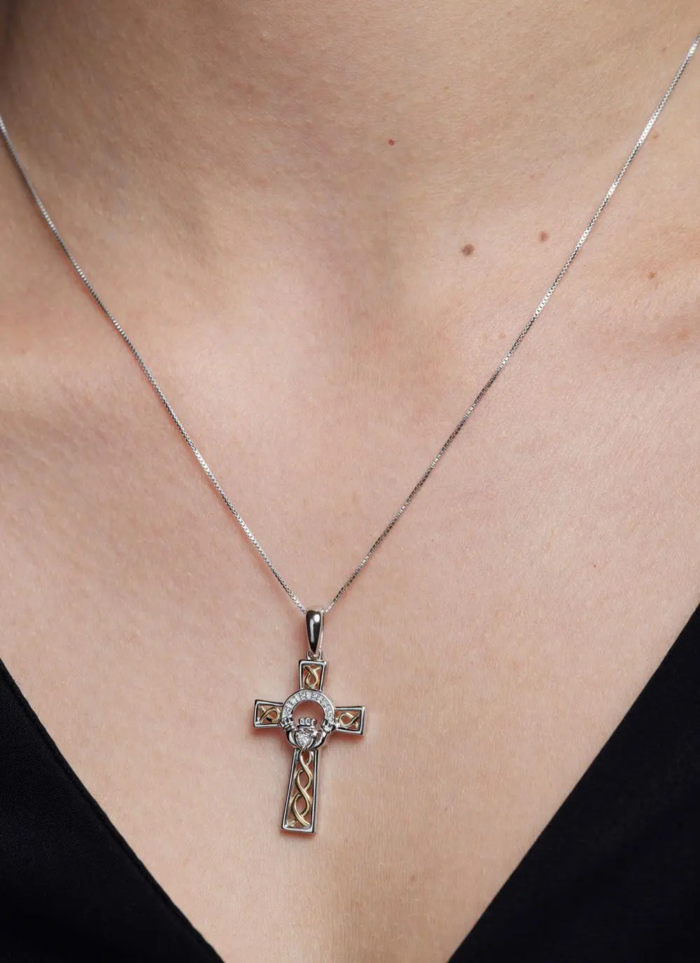 Claddagh Necklace - Cross Pendant Necklace In Gold