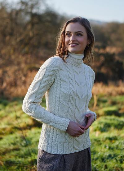 Lily Aran Wool Sweater in Dark Navy | Blarney